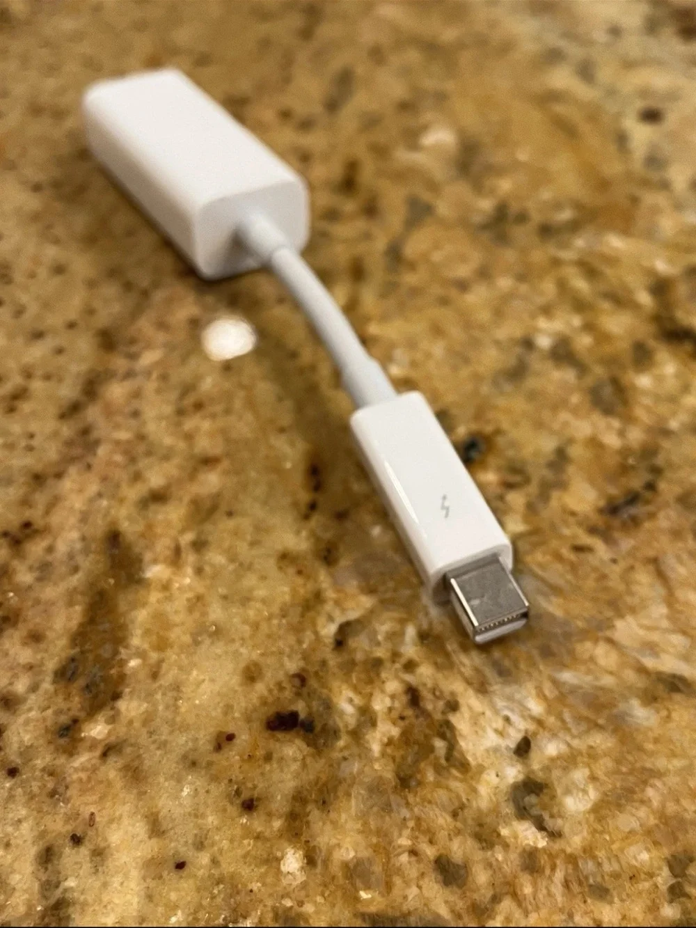 White USB-C to HDMI Adapter Cable - Compact Video Adapter